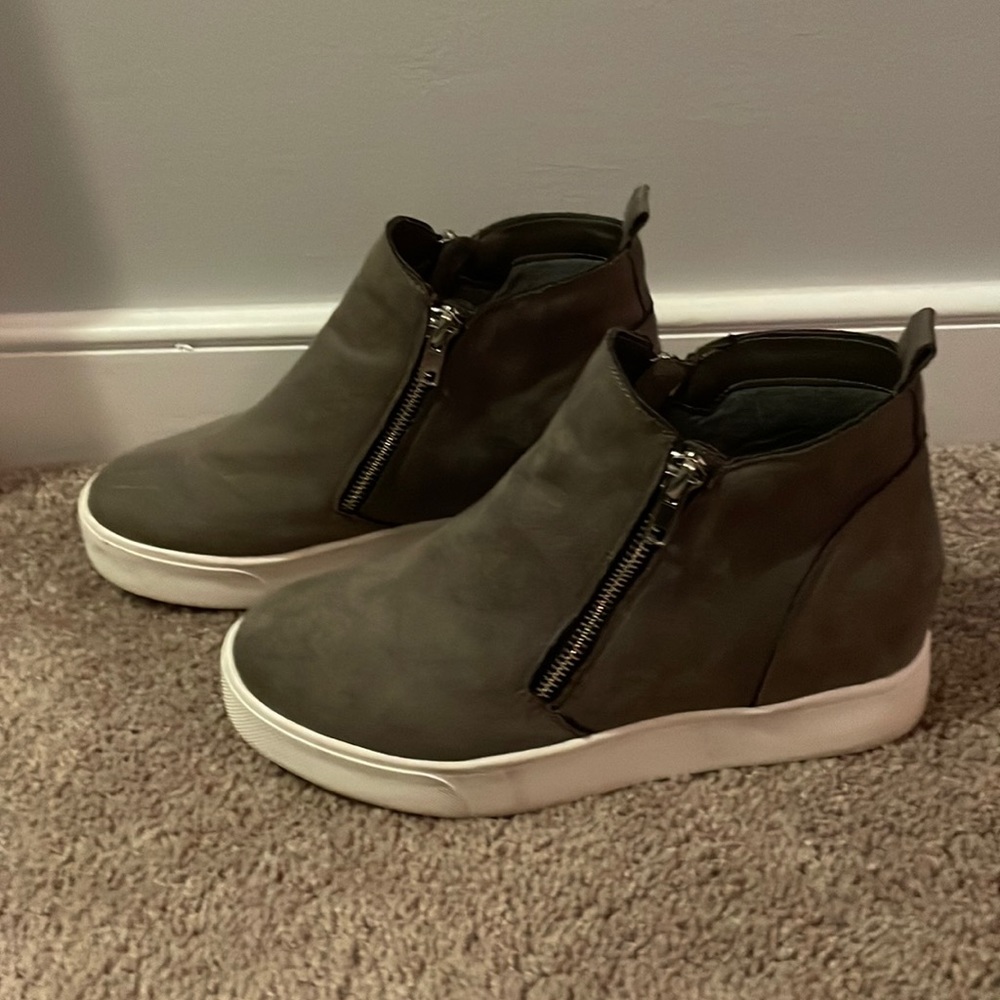 Grey Platformed Side Zip Booties - image 1